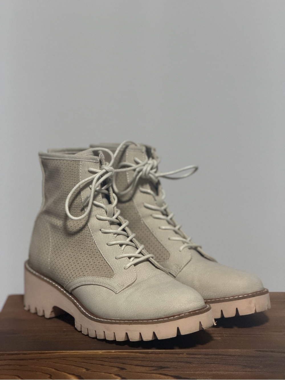 Matisse Women's Lace-Up Boots in Light Beige